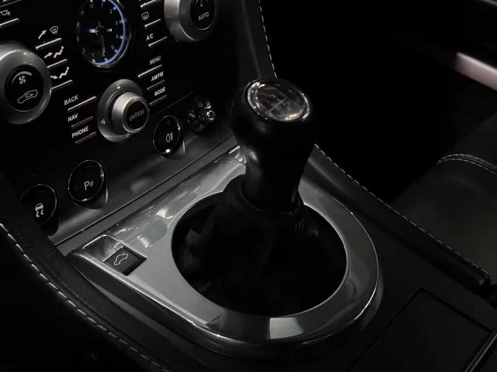 Aston Martin V8 Vantage 4.7l ** MANUAL GEARBOX** 07/2008-photo-34