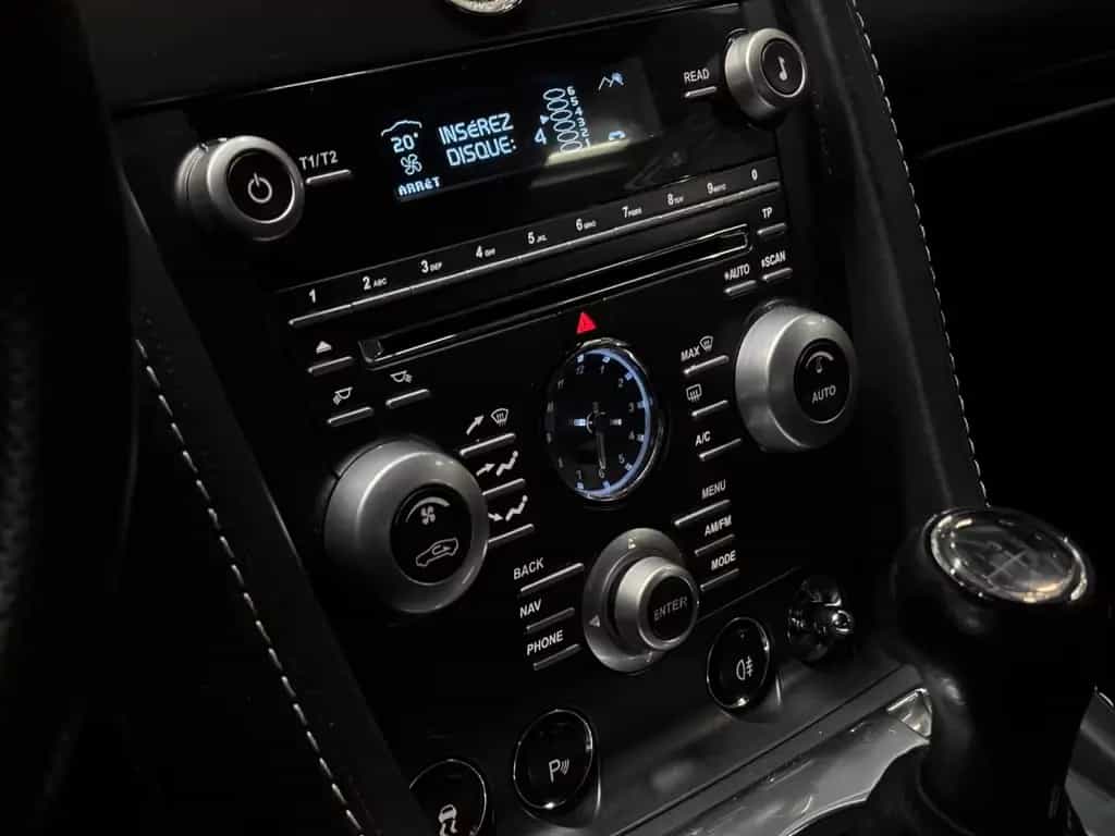 Aston Martin V8 Vantage 4.7l ** MANUAL GEARBOX** 07/2008-photo-35
