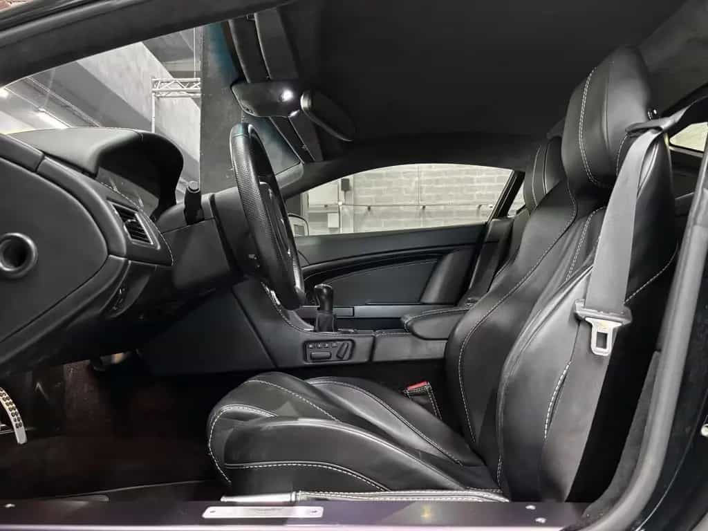 Aston Martin V8 Vantage 4.7l ** MANUAL GEARBOX** 07/2008-photo-39