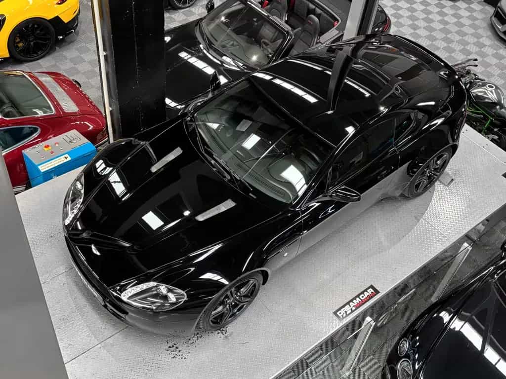 Aston Martin V8 Vantage 4.7l ** MANUAL GEARBOX** 07/2008-photo-4
