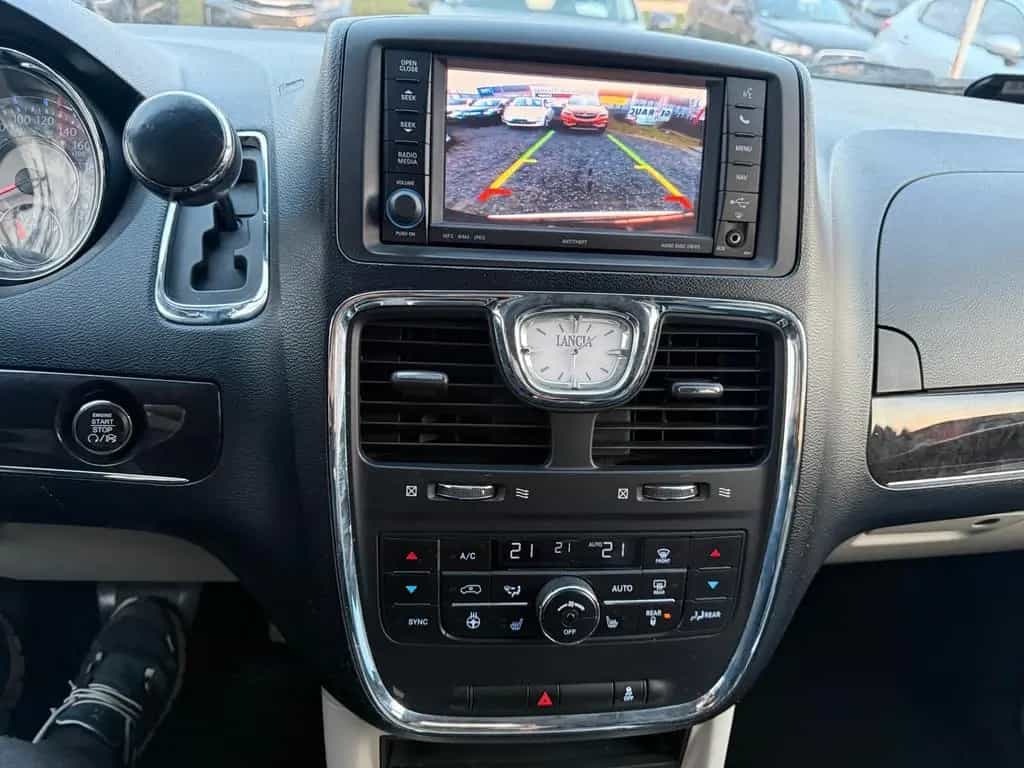Lancia Voyager Gold/AUTOMATIK/7 SITZER/TÜV NEU 03/2012-photo-11