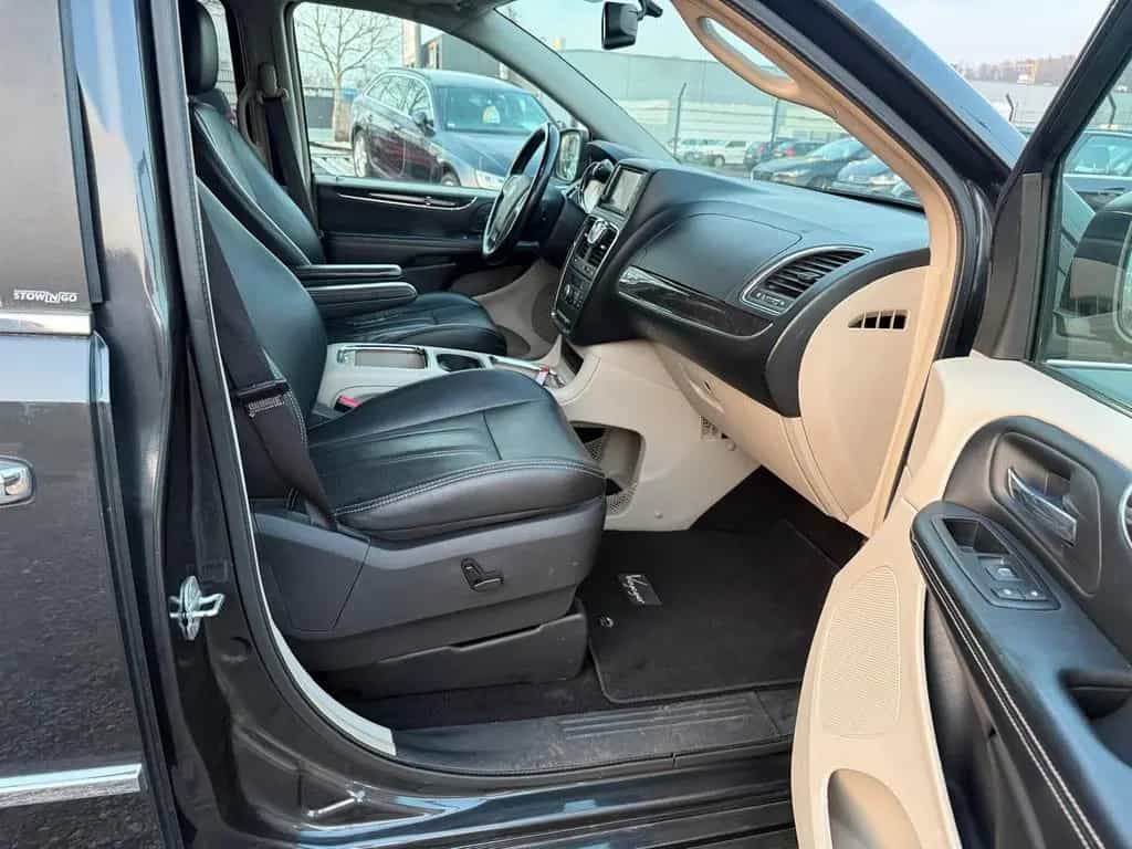 Lancia Voyager Gold/AUTOMATIK/7 SITZER/TÜV NEU 03/2012-photo-13