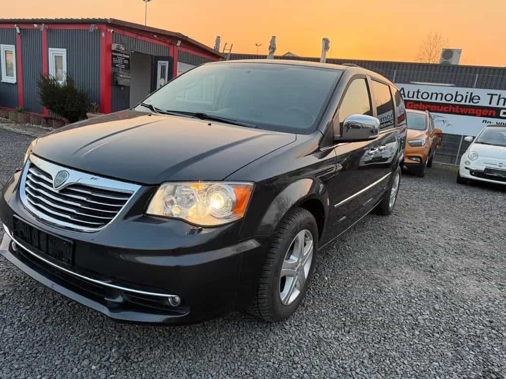 Lancia Voyager Gold/AUTOMATIK/7 SITZER/TÜV NEU 03/2012-photo-5
