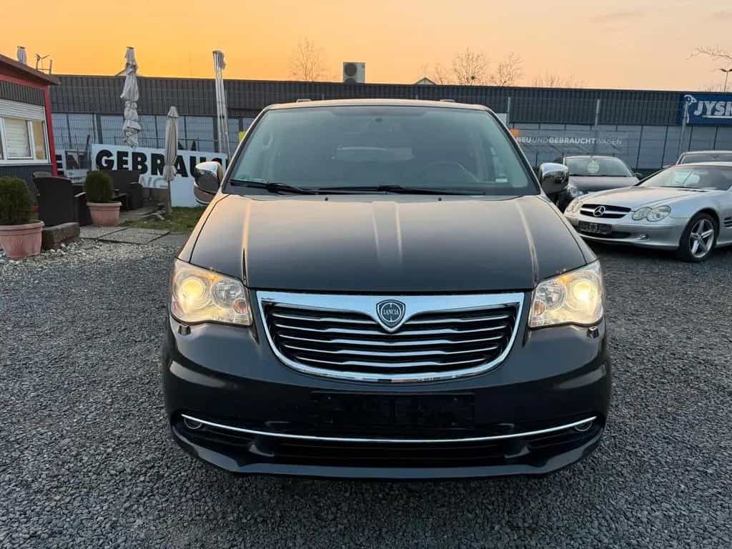 Lancia Voyager Gold/AUTOMATIK/7 SITZER/TÜV NEU 03/2012-photo-6
