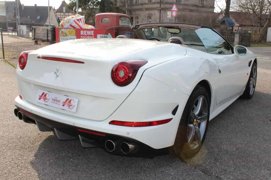 Ferrari California 3.9 V8 T 4-Sitzer 05/2016-photo-5