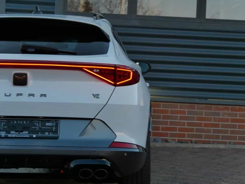 Cupra Formentor VZ 4Drive 310PS|AHK|el. Heckkl|Beats 03/2023-photo-11
