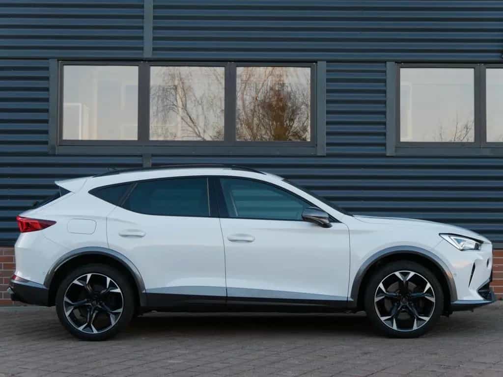 Cupra Formentor VZ 4Drive 310PS|AHK|el. Heckkl|Beats 03/2023-photo-9