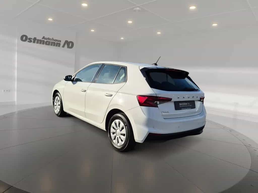Skoda Fabia Ambition 81kw TSI DSG *Navi*Einparkhilfe* 01/2023-photo-3