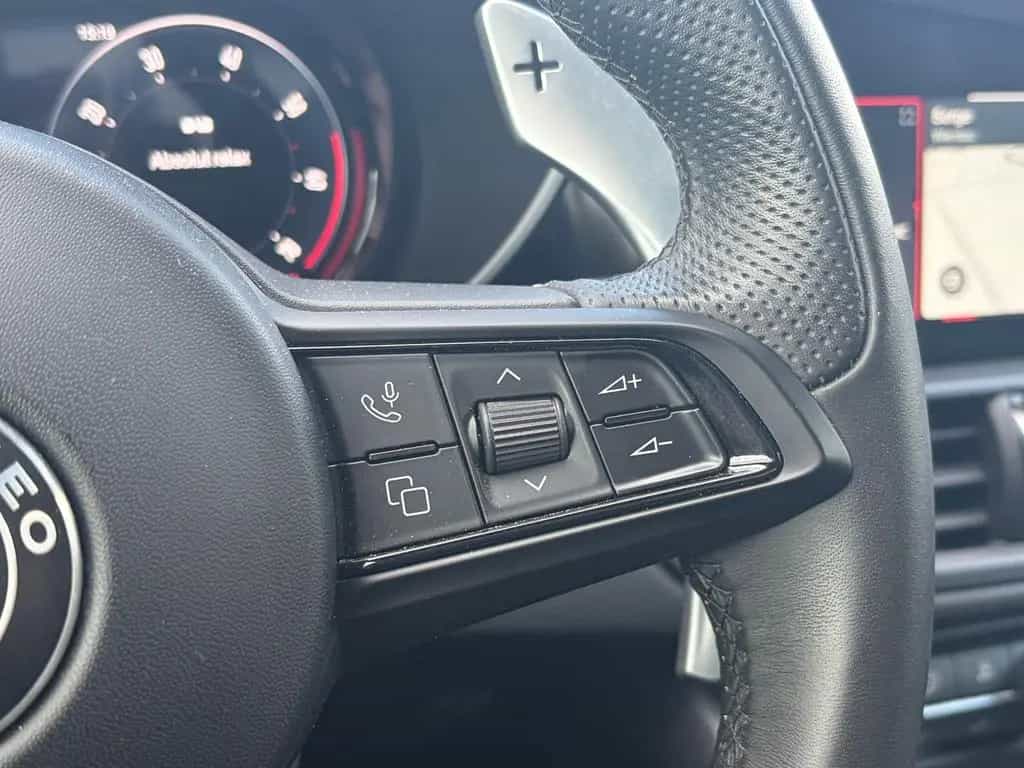 Alfa Romeo Giulia Veloce Q4 03/2024-photo-16