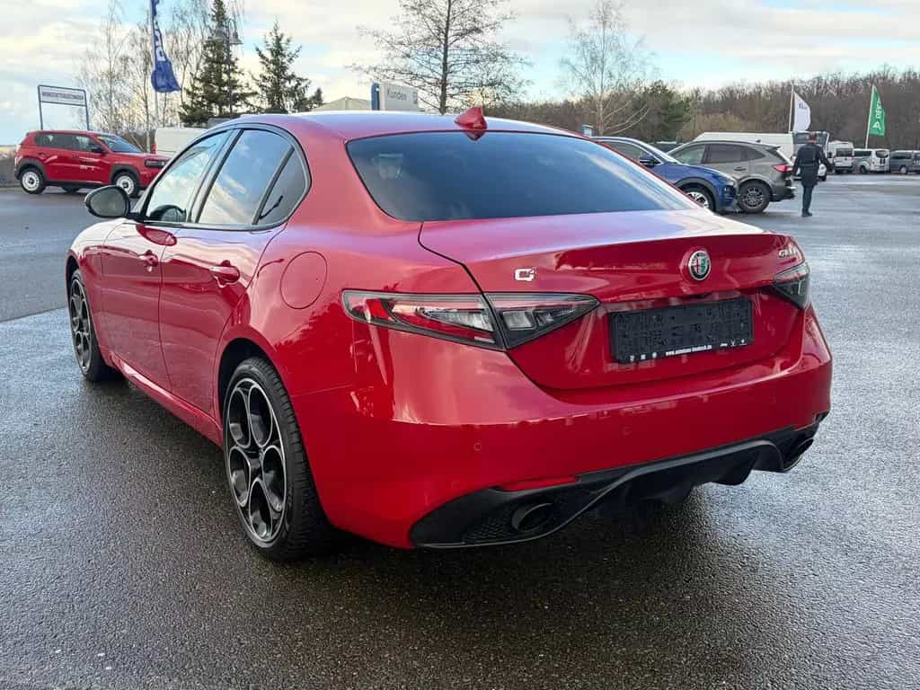 Alfa Romeo Giulia Veloce Q4 03/2024-photo-2