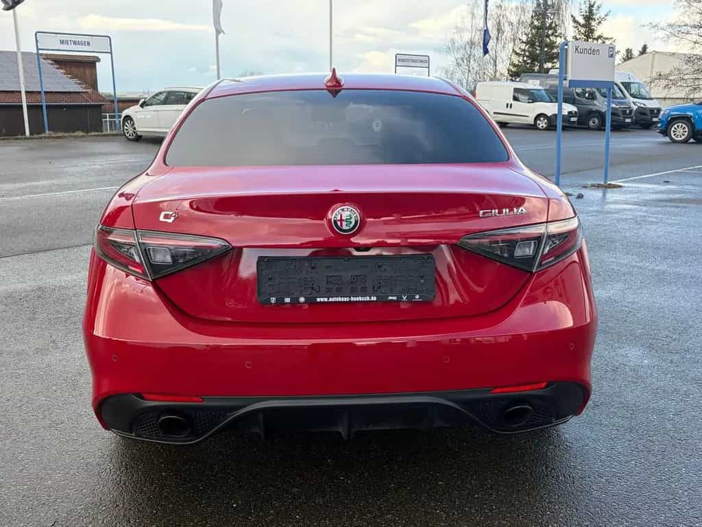 Alfa Romeo Giulia Veloce Q4 03/2024-photo-3