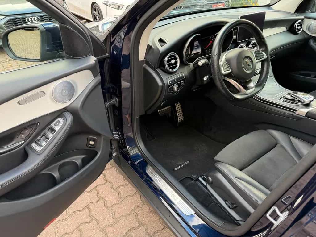 Mercedes-Benz GLC-Class 300 4M*AMG*eSD*BURM*LED*PDC*KAM 12/2018-photo-3
