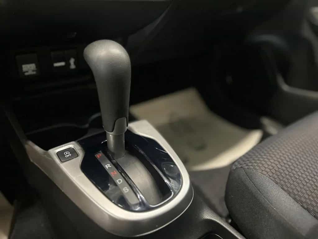 Honda Jazz 1.3 Comfort Automatik Sitzh. Parkh.Garantie 07/2018-photo-11