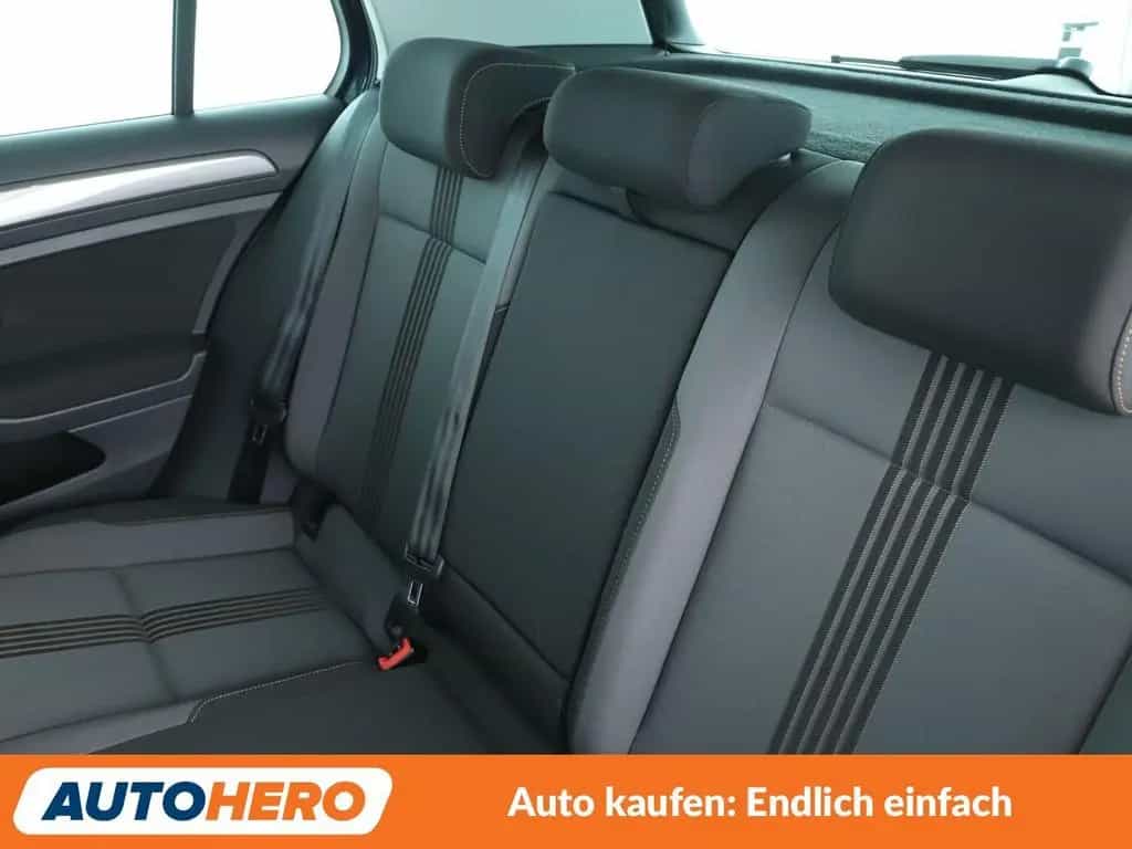 Volkswagen Golf VII 1.2 TSI Allstar BlueMotion Tech*TEMPO* 03/2016-photo-12