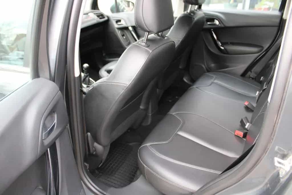 Citroën C3 Exclusive 1.6l Leder Tempomat AHK 06/2014-photo-10