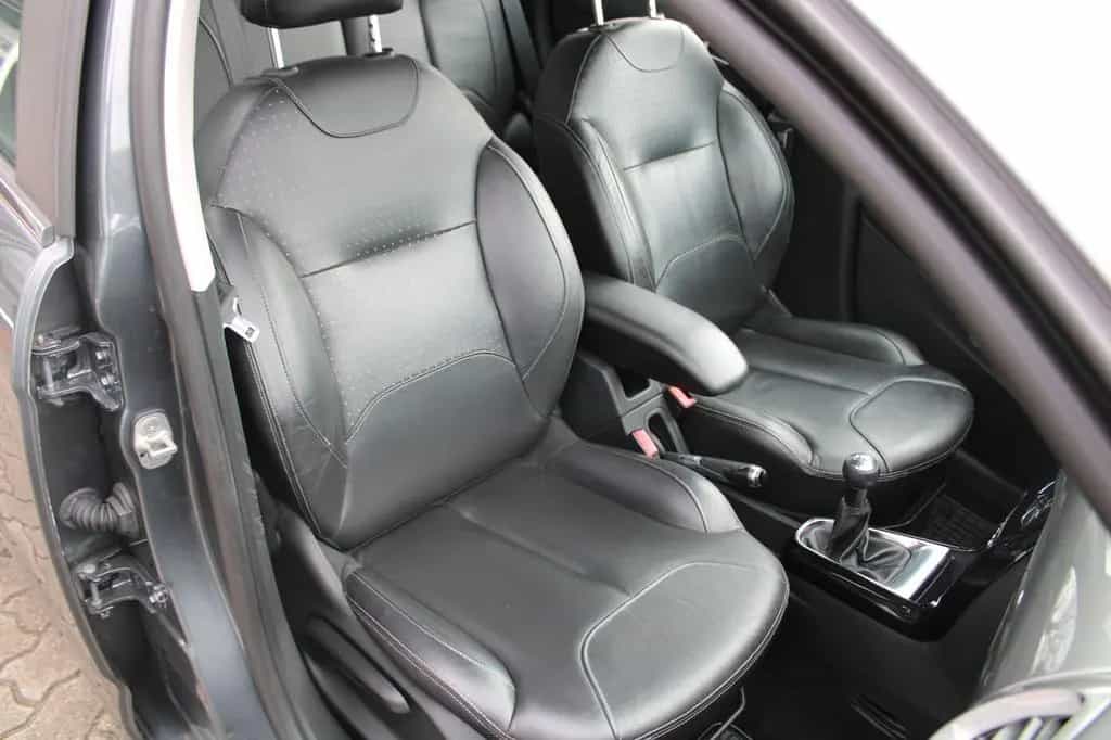 Citroën C3 Exclusive 1.6l Leder Tempomat AHK 06/2014-photo-21