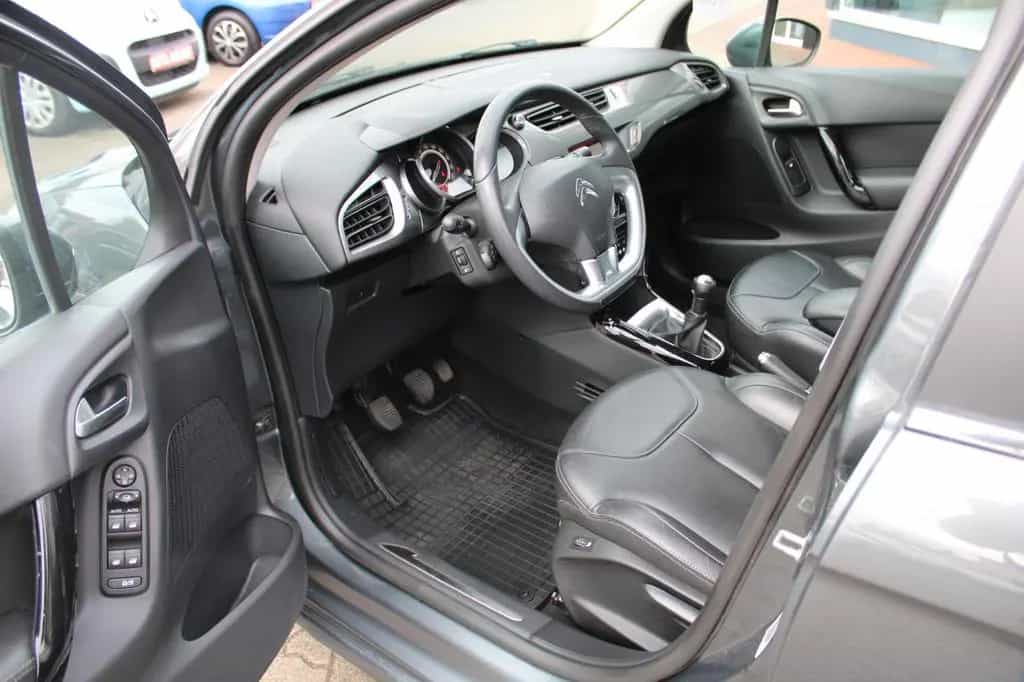 Citroën C3 Exclusive 1.6l Leder Tempomat AHK 06/2014-photo-8