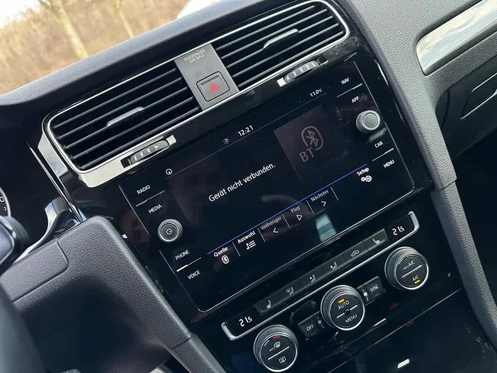 Volkswagen Golf VII Lim IQ.DRIVE Navi ACC Bluetooth SHZ PDC 05/2019-photo-22