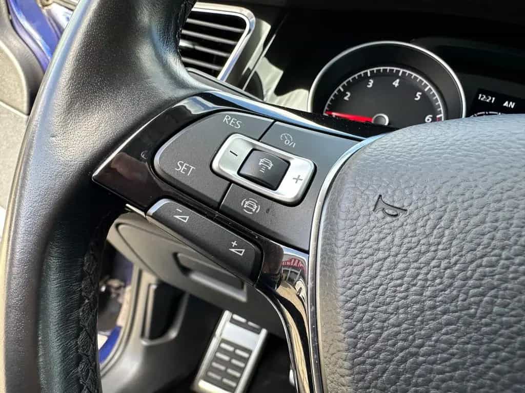 Volkswagen Golf VII Lim IQ.DRIVE Navi ACC Bluetooth SHZ PDC 05/2019-photo-24