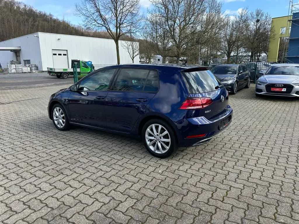 Volkswagen Golf VII Lim IQ.DRIVE Navi ACC Bluetooth SHZ PDC 05/2019-photo-4