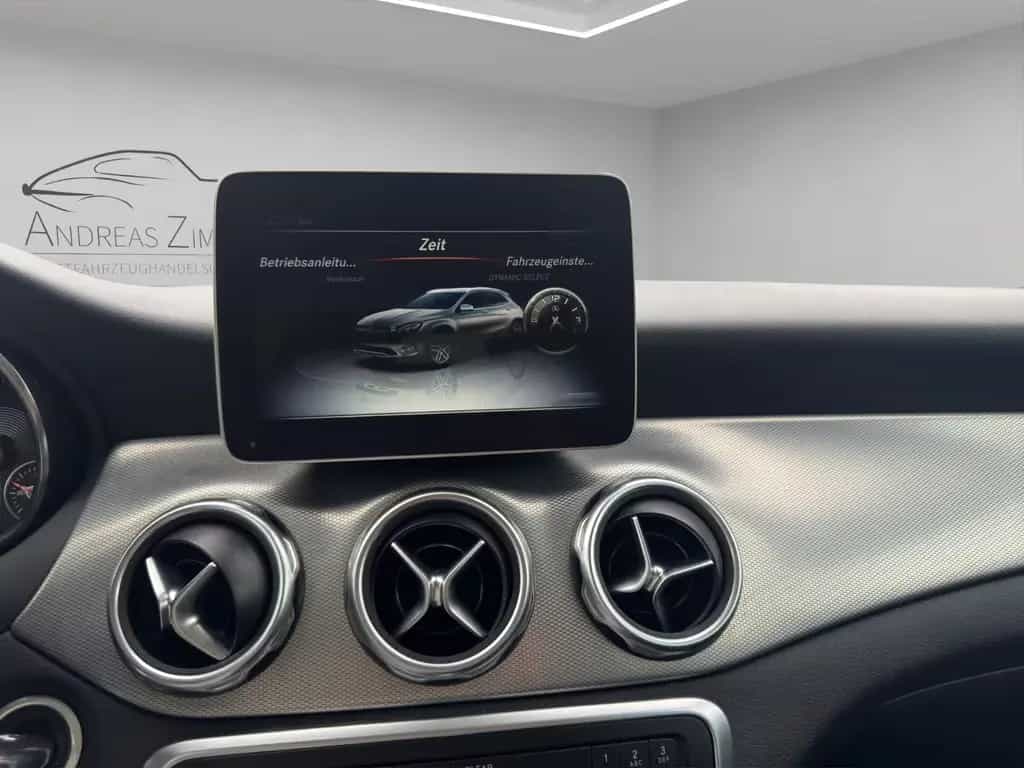 Mercedes-Benz GLA 220 4Matic URBAN PANO/NIGHT/DISTRONIC/360 02/2020-photo-9