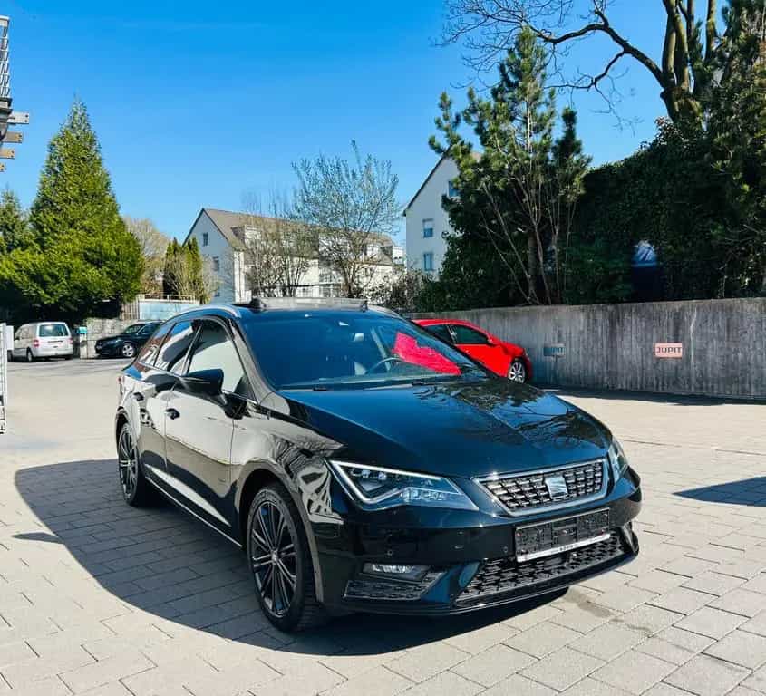 Seat Leon ST Xcellence *Pano, Virt.Cckp, LED,RFK,AHK* 07/2020-photo-1