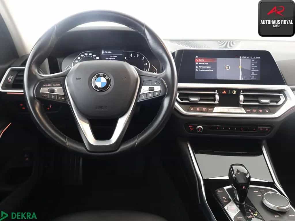 BMW 320 i T SPORTLINE SPURHALTE,CARPLAY,1.HAND,SH 01/2021-photo-9