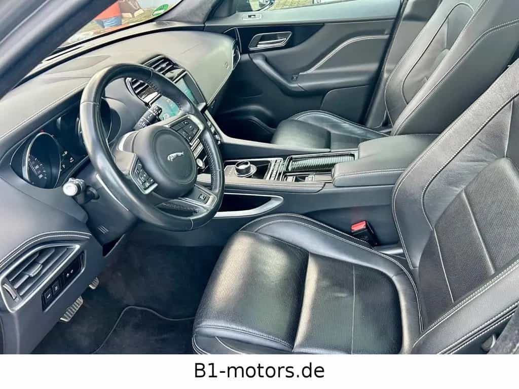 Jaguar F-Pace F-PACE R-Sport AWD*Leder*Pano*Black Pack* 10/2019-photo-12