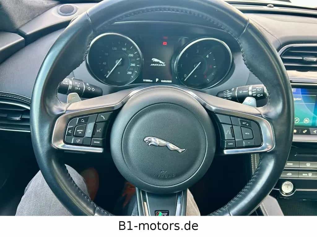 Jaguar F-Pace F-PACE R-Sport AWD*Leder*Pano*Black Pack* 10/2019-photo-14