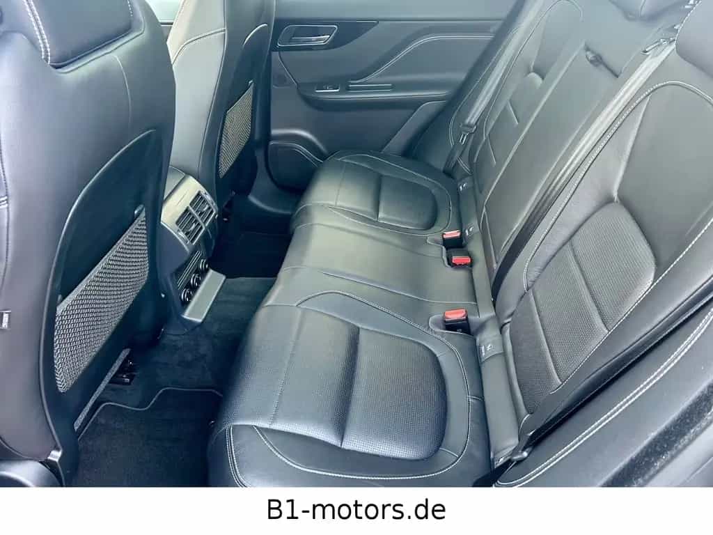 Jaguar F-Pace F-PACE R-Sport AWD*Leder*Pano*Black Pack* 10/2019-photo-18