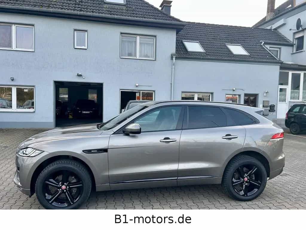 Jaguar F-Pace F-PACE R-Sport AWD*Leder*Pano*Black Pack* 10/2019-photo-5