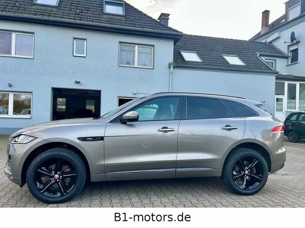 Jaguar F-Pace F-PACE R-Sport AWD*Leder*Pano*Black Pack* 10/2019-photo-6