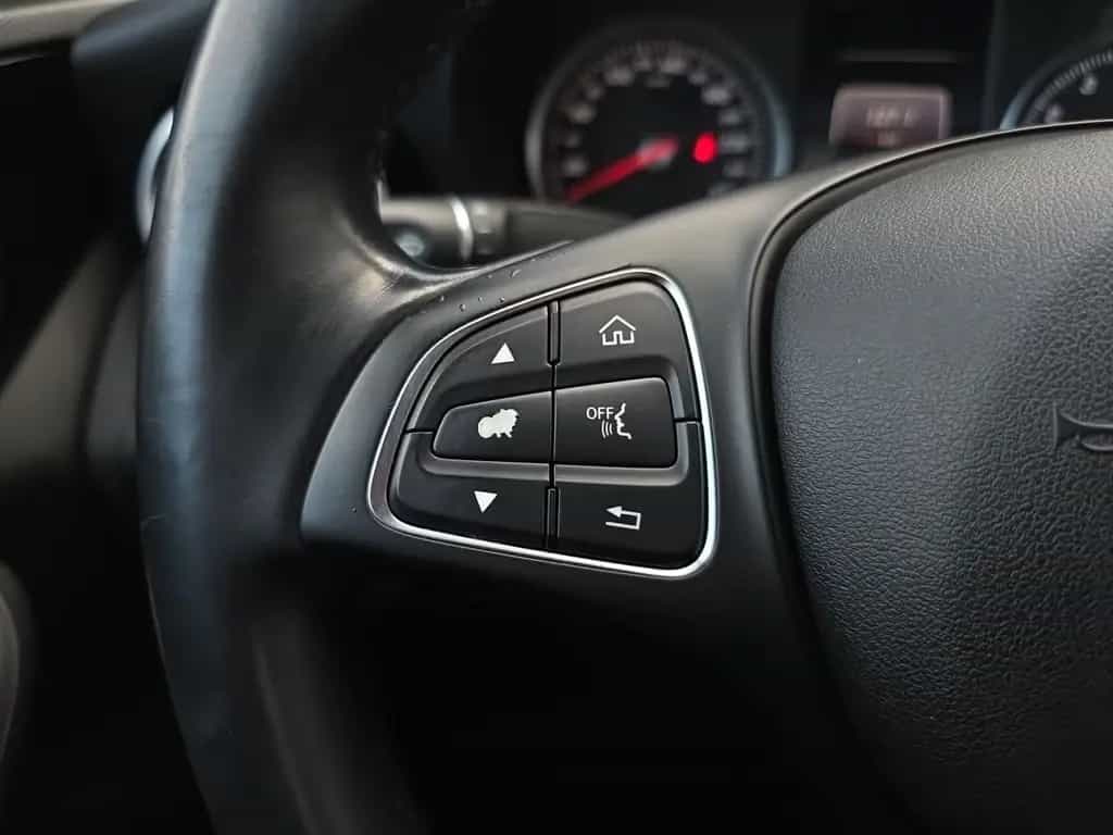 Mercedes-Benz C 180 C180 CGI Avantgarde LED Navi Sitzheizung PDC USB 06/2015-photo-20