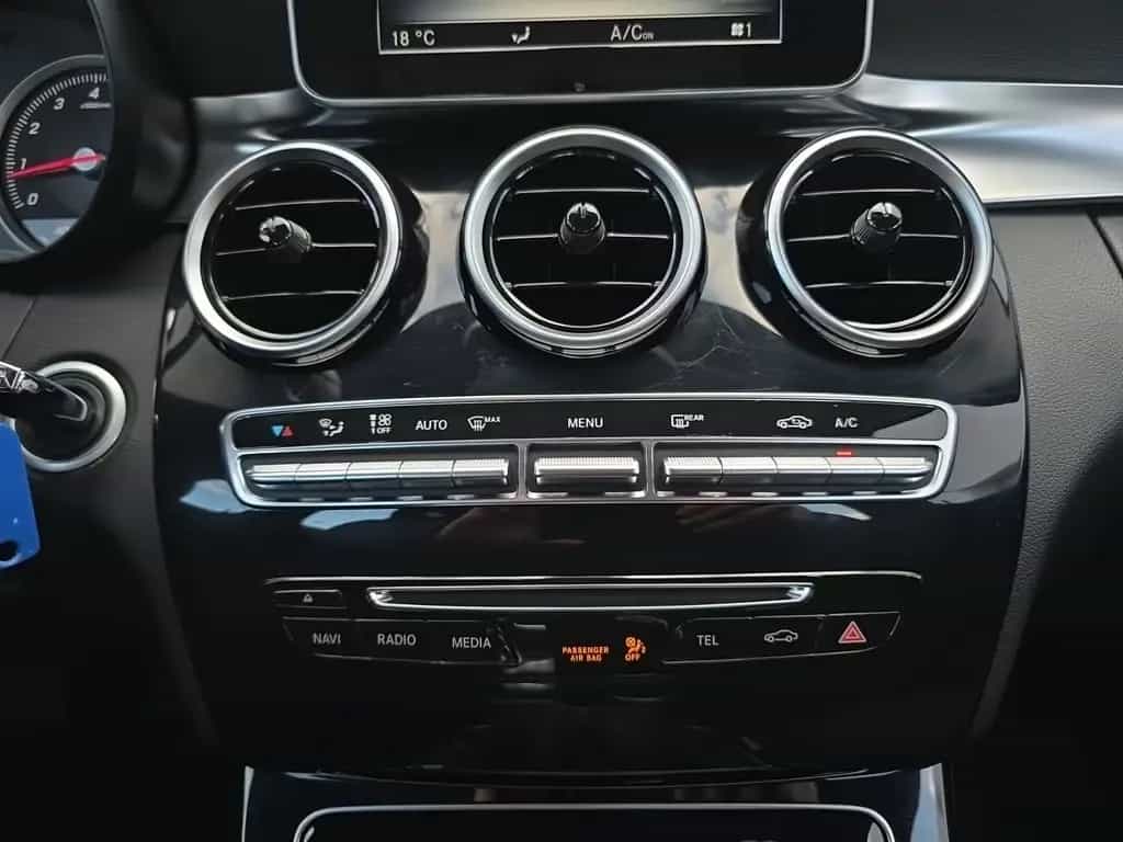 Mercedes-Benz C 180 C180 CGI Avantgarde LED Navi Sitzheizung PDC USB 06/2015-photo-28