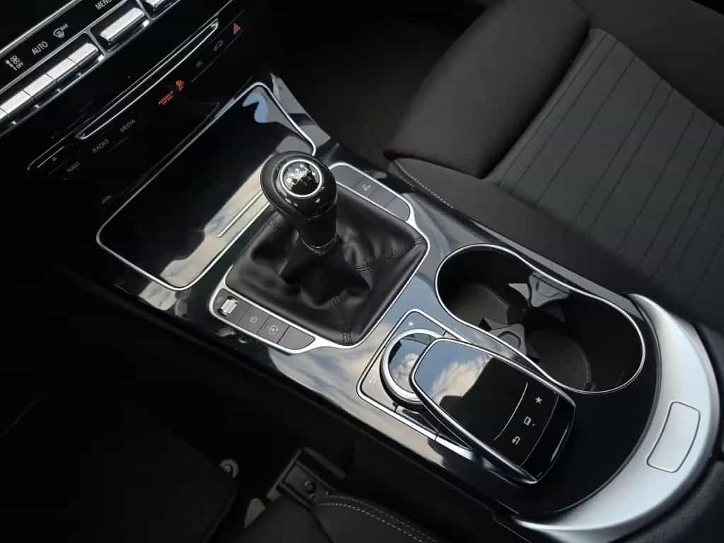 Mercedes-Benz C 180 C180 CGI Avantgarde LED Navi Sitzheizung PDC USB 06/2015-photo-29