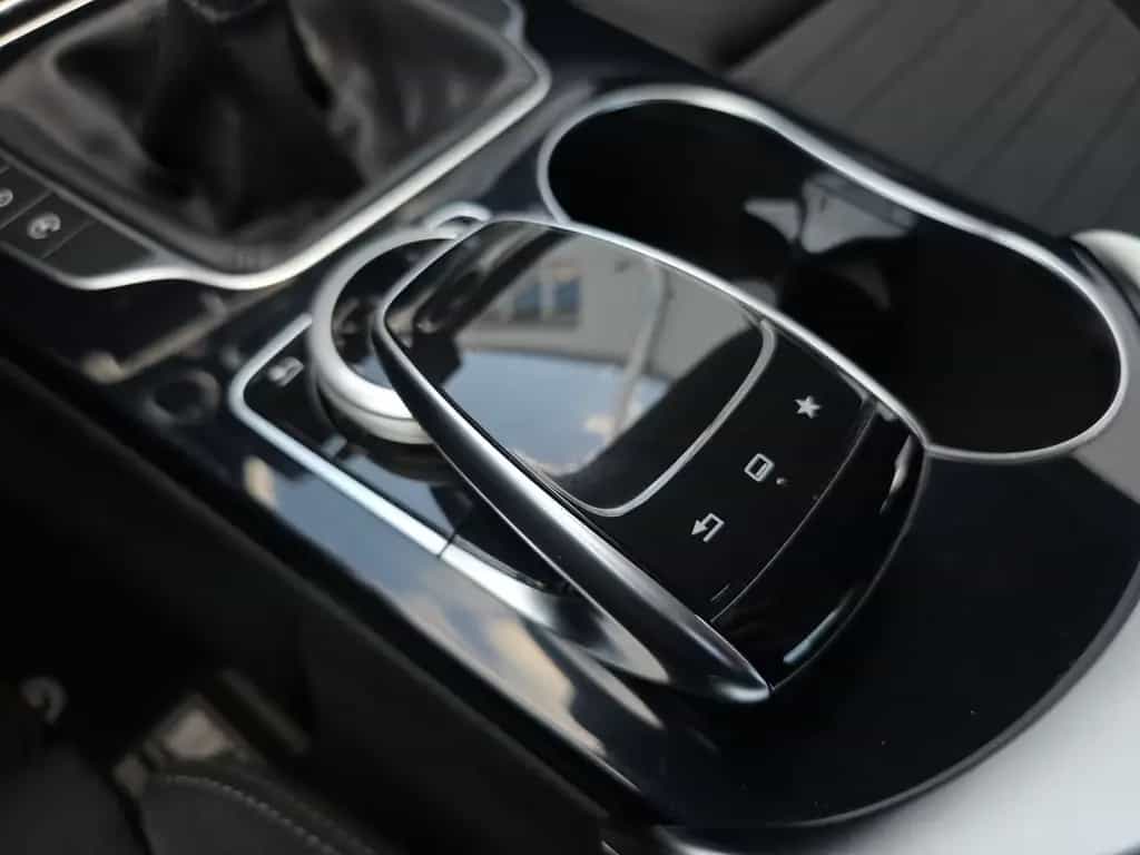 Mercedes-Benz C 180 C180 CGI Avantgarde LED Navi Sitzheizung PDC USB 06/2015-photo-31