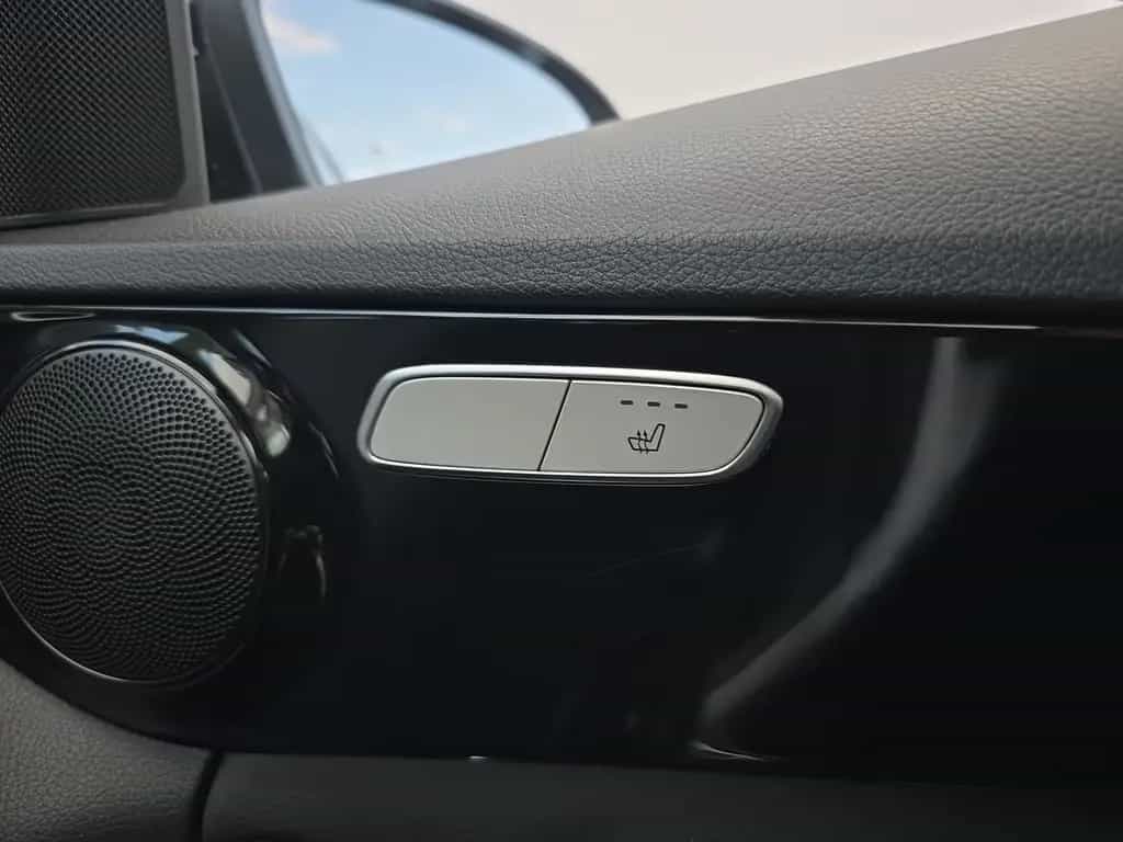 Mercedes-Benz C 180 C180 CGI Avantgarde LED Navi Sitzheizung PDC USB 06/2015-photo-32
