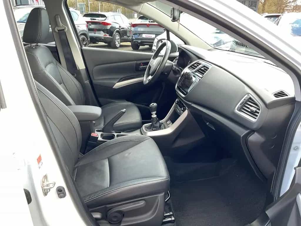 Suzuki (SX4) S-Cross SX4 S-Cross 1.4 Comfort+ Allgrip NAVI LED PANO 10/2021-photo-10
