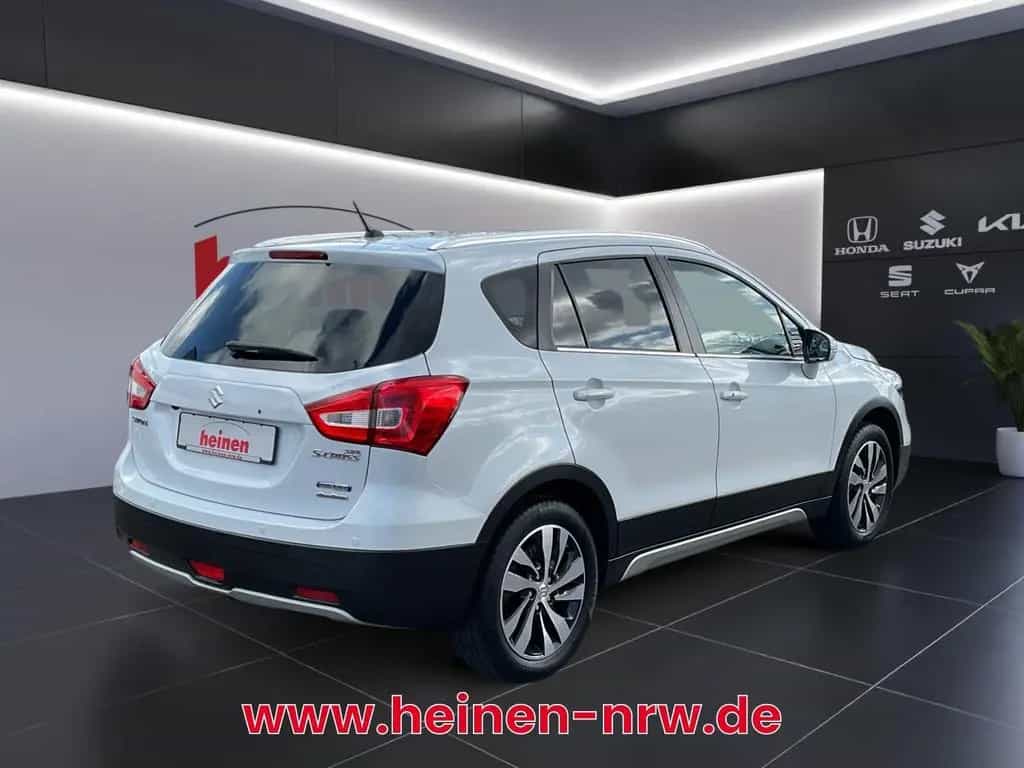 Suzuki (SX4) S-Cross SX4 S-Cross 1.4 Comfort+ Allgrip NAVI LED PANO 10/2021-photo-3