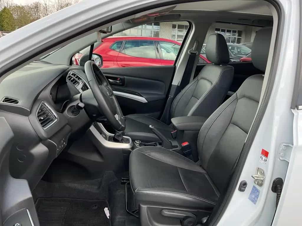 Suzuki (SX4) S-Cross SX4 S-Cross 1.4 Comfort+ Allgrip NAVI LED PANO 10/2021-photo-5