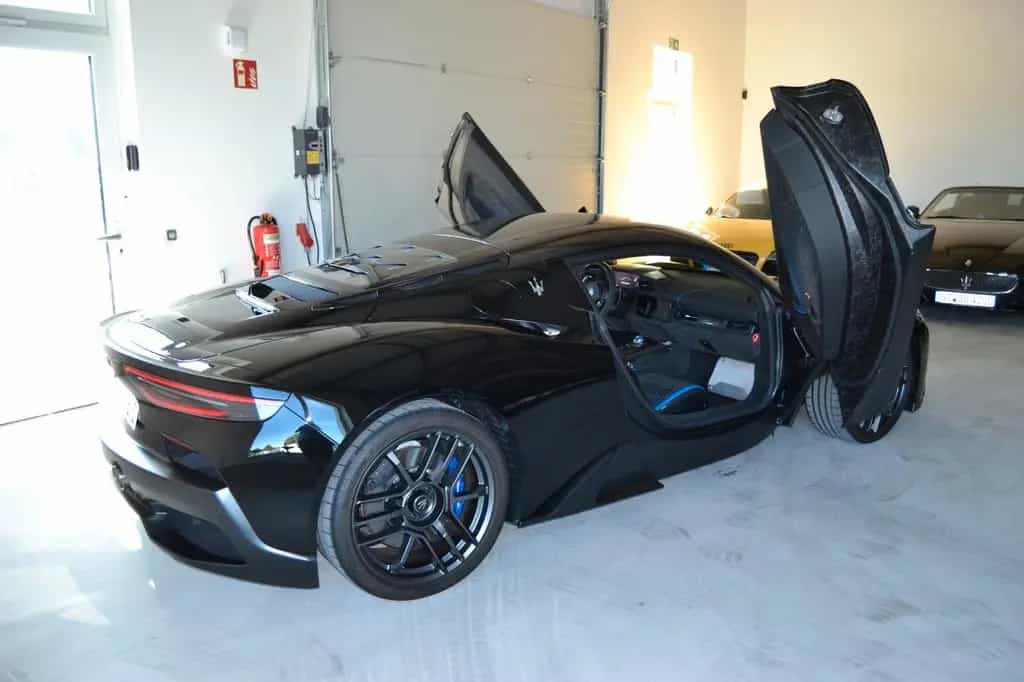 Maserati MC20 3.0 V6 DCT - 09/2021-photo-2