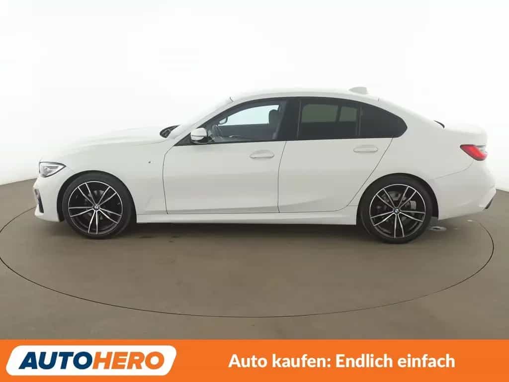 BMW 318 i M Sport Aut.*LED*PDC*TEMPO*SHZ*ALU* 04/2022-photo-2