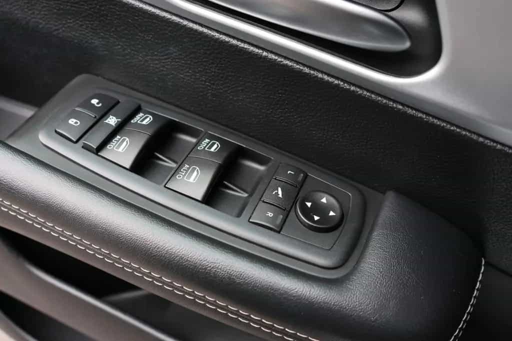 Chrysler Pacifica S LIMITED/Staubsauger/4xSHZ/PANO/TOTW 05/2020-photo-27