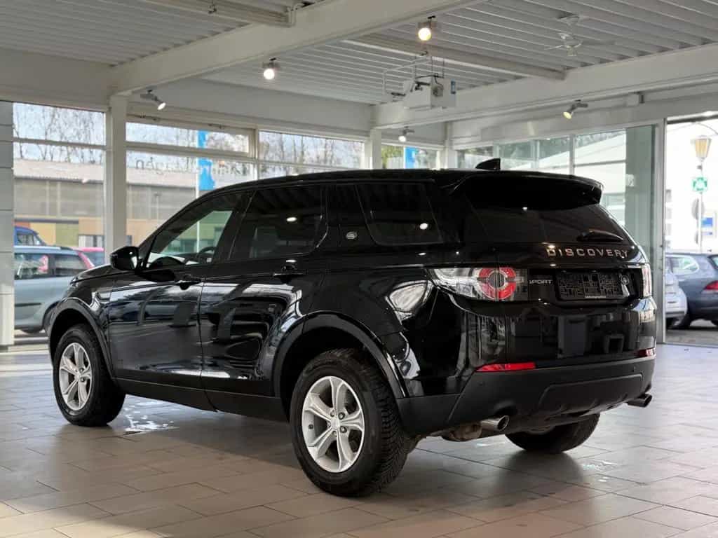 Land Rover Discovery Sport Pure*NAVI*RFK*AUTOMA.*AHK*LED*BT 04/2019-photo-3