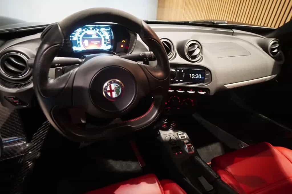 Alfa Romeo 4C 1.8 TBi 16V*BRD*U-frei*Sp.Abgas*17/18"Carbon* 11/2014-photo-6