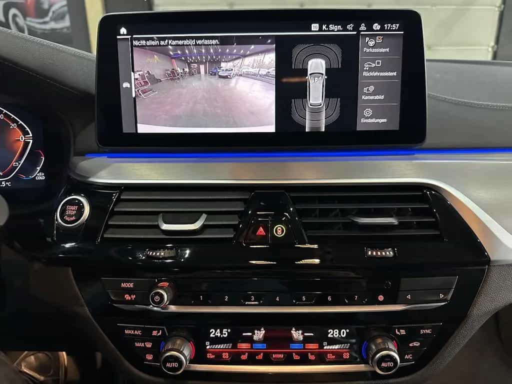 BMW 5 Series 520 d xDrive Luxury / Sitzklima /KAMERA / 1.HAND 11/2022-photo-25