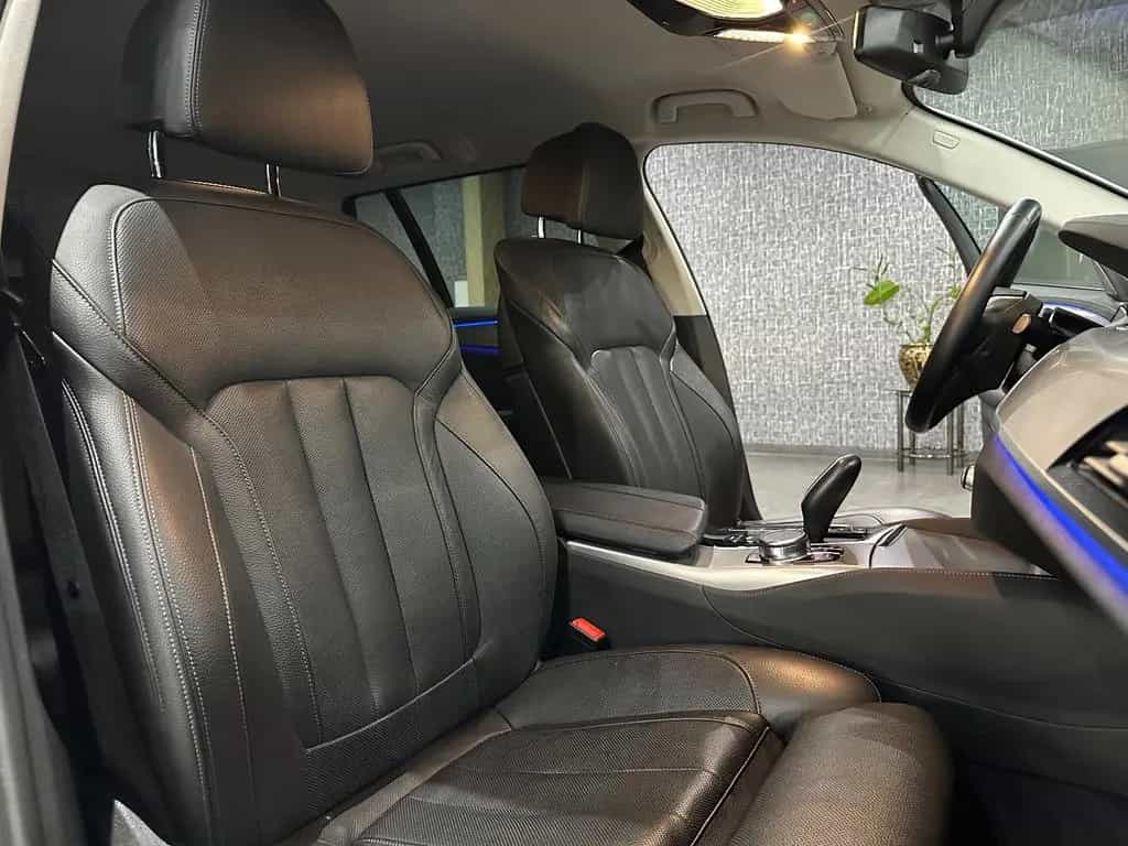 BMW 5 Series 520 d xDrive Luxury / Sitzklima /KAMERA / 1.HAND 11/2022-photo-33