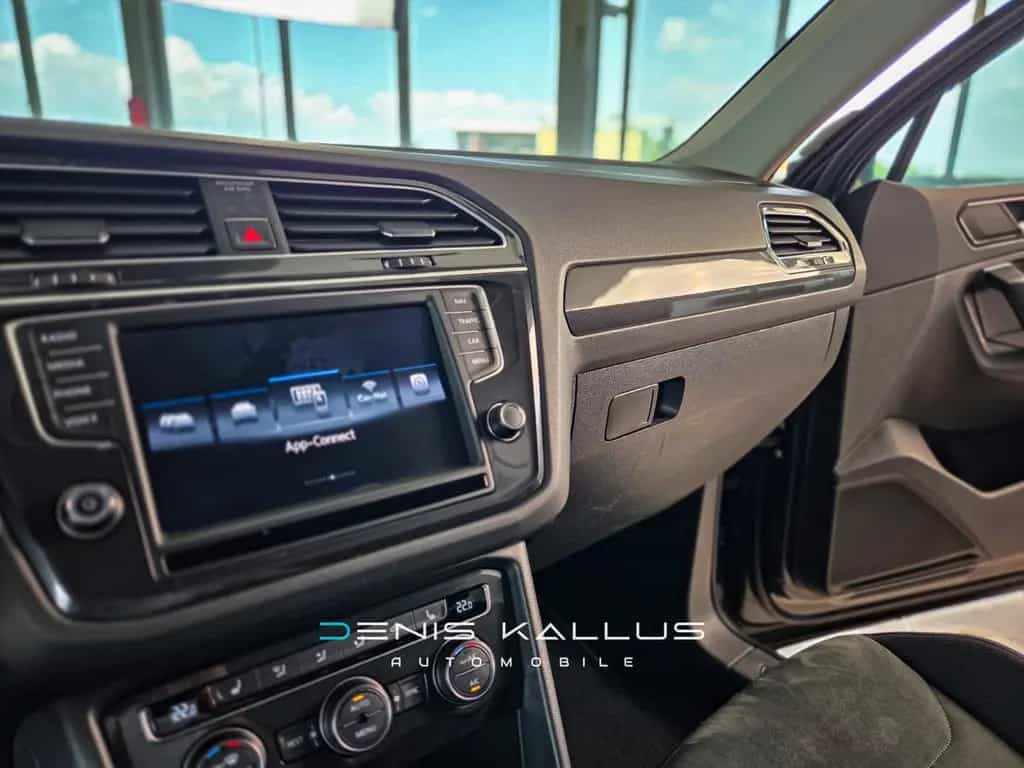 Volkswagen Tiguan 1.4 TSI Highline/4Motion 09/2016-photo-40