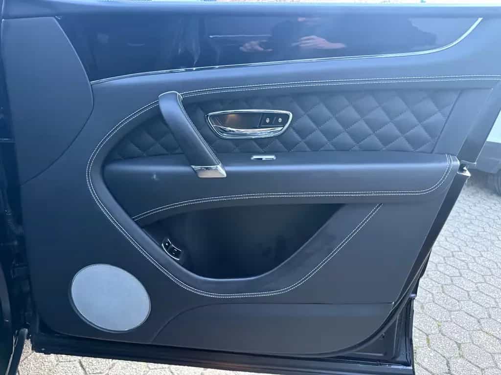 Bentley Bentayga 6.0 W12 4WD*FirstEdition* Pano*Voll* 12/2016-photo-14