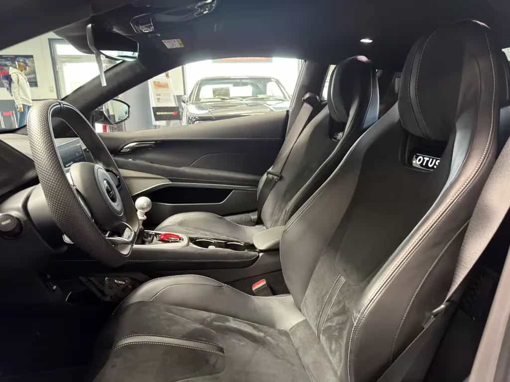 Lotus Emira 3.5 V6 298 kW SE V6 Extended Black Pack Al 07/2024-photo-24